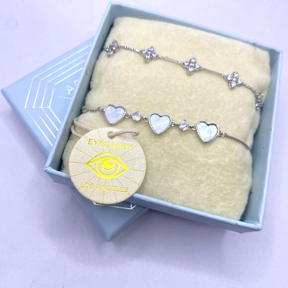 Arm Candy LA NiB Heart & Clover Adjustable Bracelet Set Brass Delicate Design - Picture 1 of 6